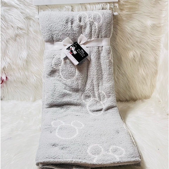 Disney Accessories - Mickey Mouse ThrowBlanket